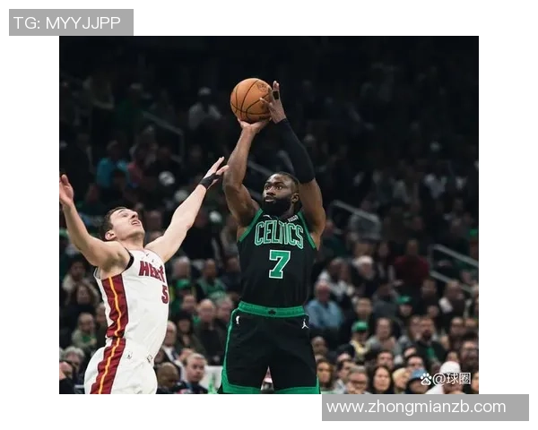 能扣篮的足球明星们如何在球场上展现惊人技巧与运动魅力